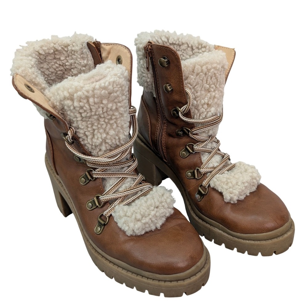 Universal Thread Aubrie Boots Heeled Faux Fur Sherpa Hiking Chunky Brown Sz 7.5